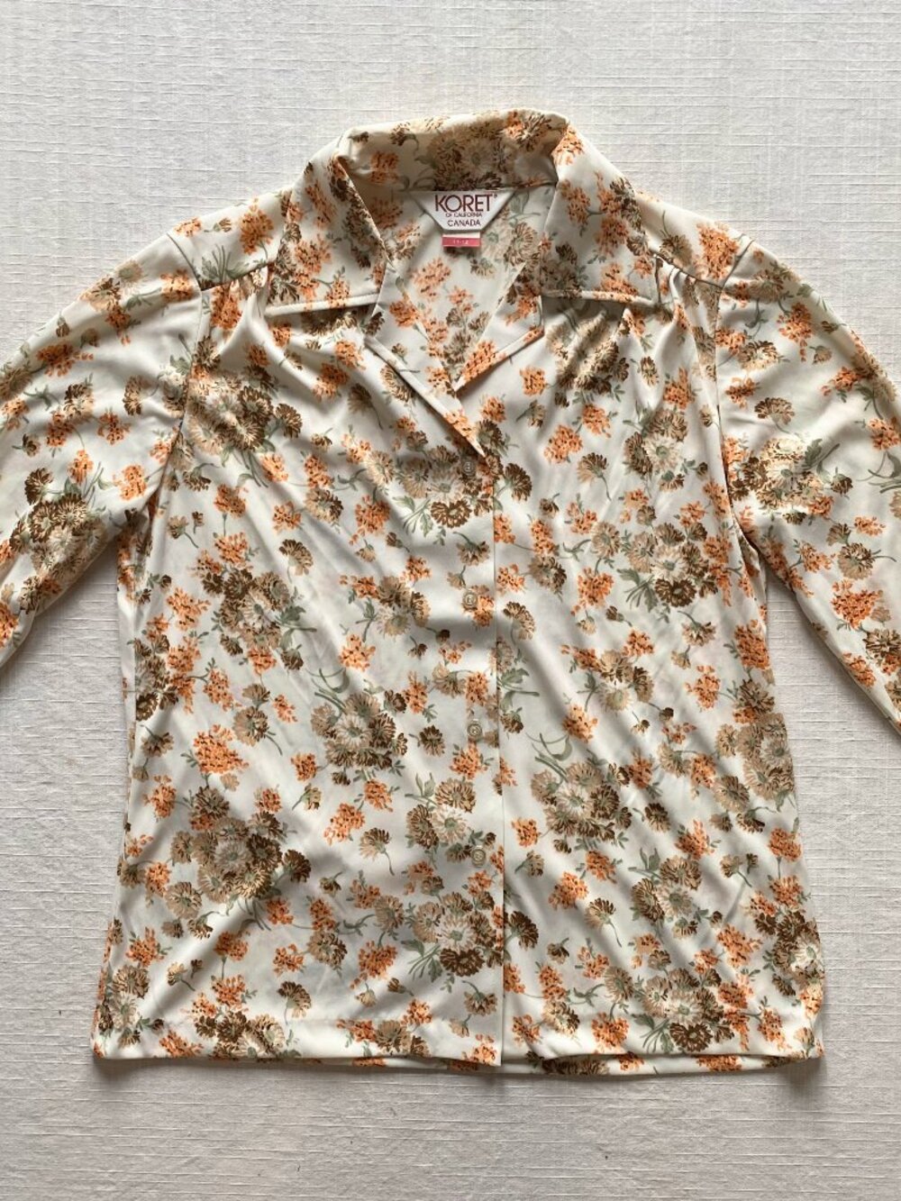 Vintage Button Down Shirt / Beige & Orange Prairie Floral / 70s
